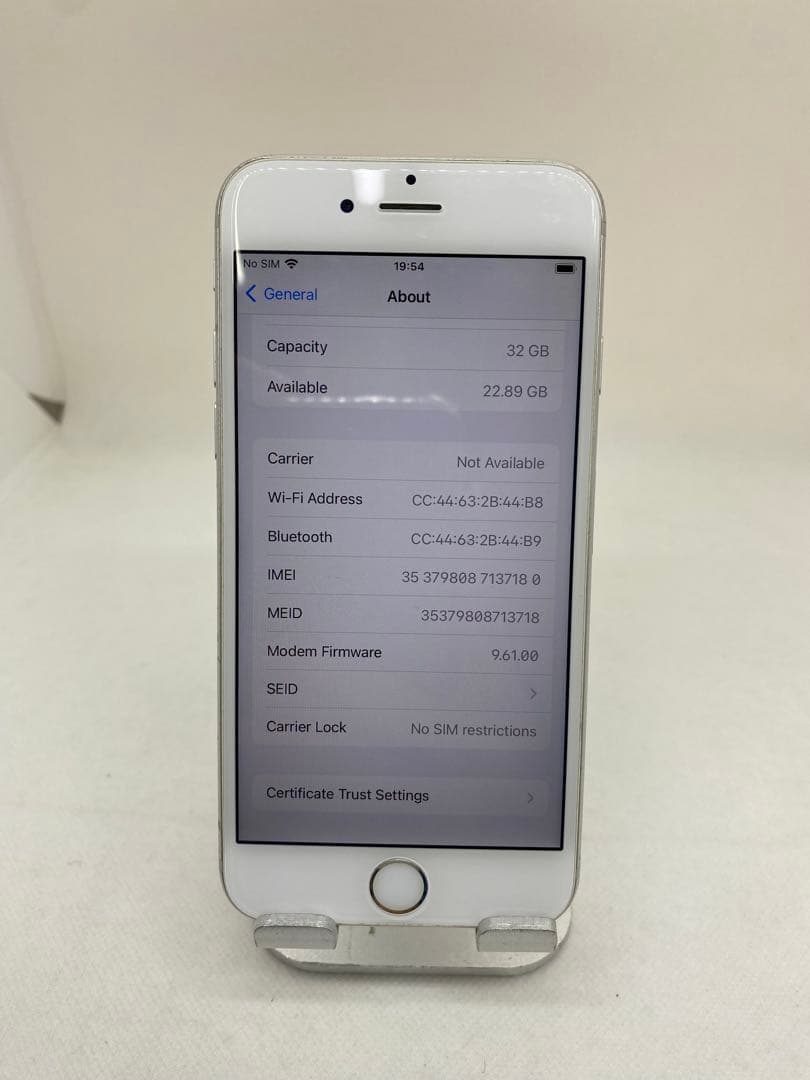 Iphone 6s 32GB Sim フリー　137180