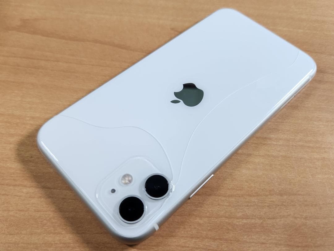 031900N iPhone 11 A2221 256GB ジャンク