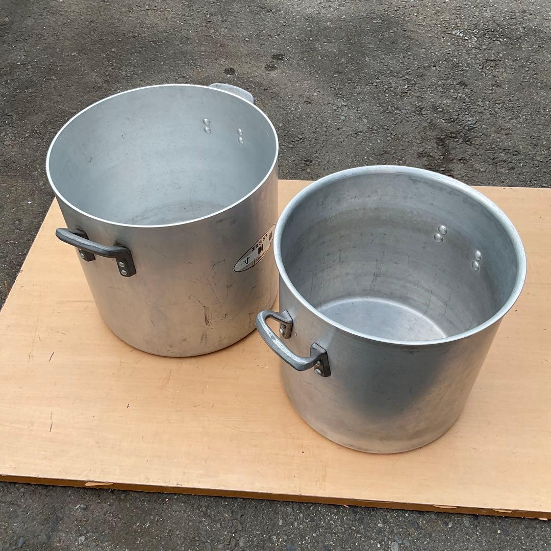 アルミ製寸胴鍋２個セット　33cm&30cm　程度まずまず　使用浅いかも❓️❓️
