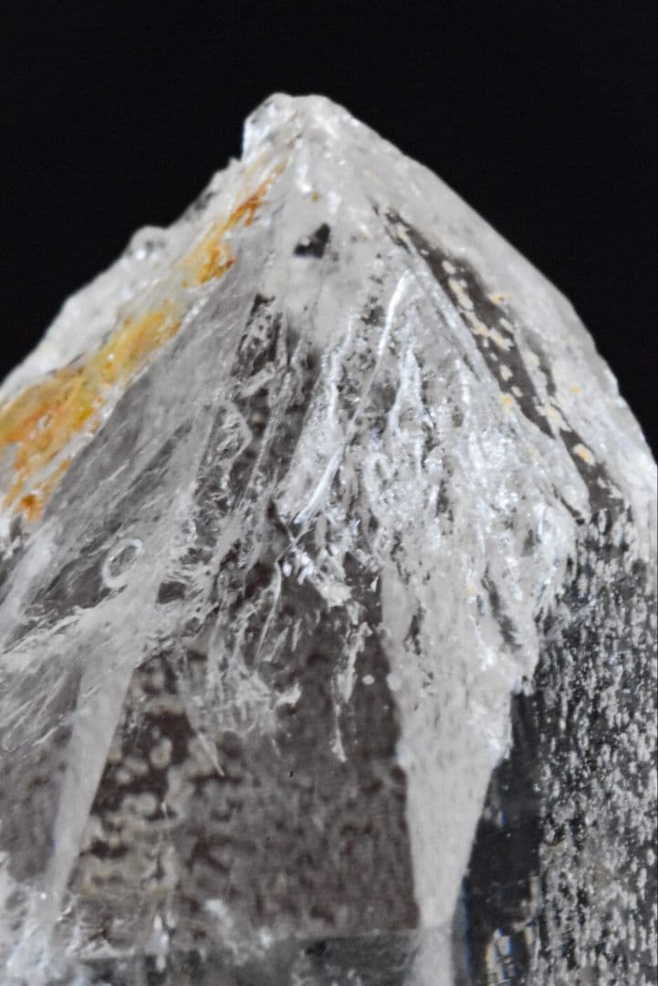 モンドクォーツ 初期タイプ 一部溶融 水入り