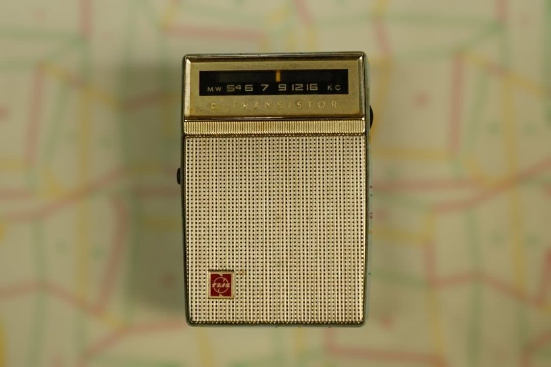 昭和の味　松下電器・ナショナルT-53 6石トランジスタラジオ