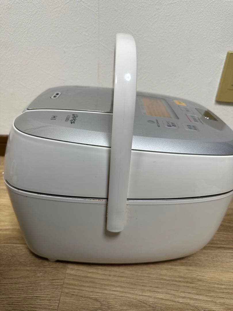 Panasonic 可変圧力IHジャー炊飯器【SR-PA106】2017年製