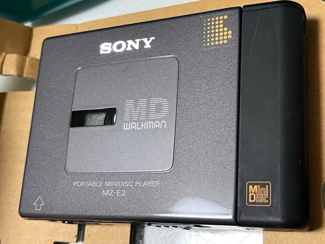 【欠品あり】SONY ポータブルMDウォークマンMZ-E2