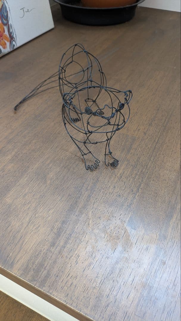 コツメカワウソのワイヤーアート