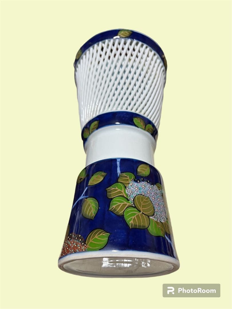 花瓶白磁網目焼（波佐見焼）西浦琴峰