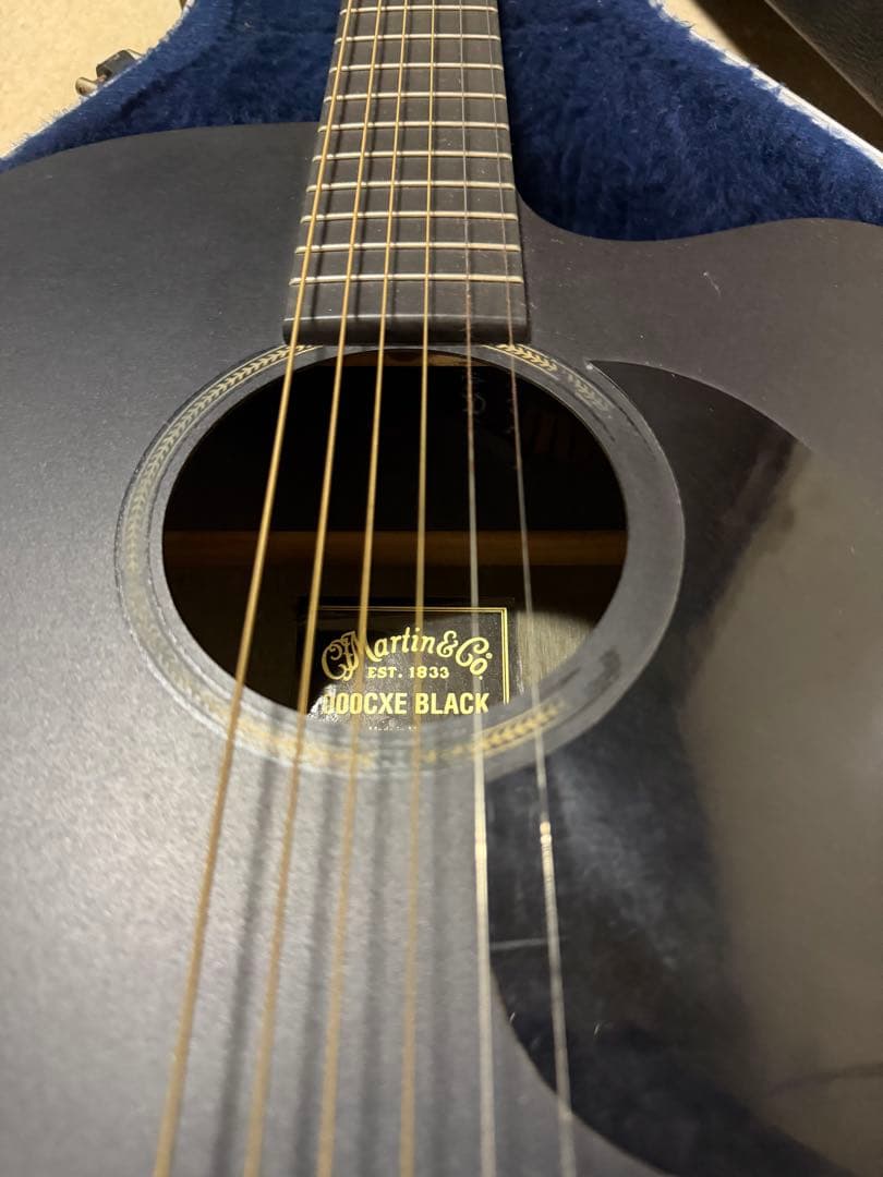 C. F. Martin & Co. 000CXE BLACK（エレアコ）
