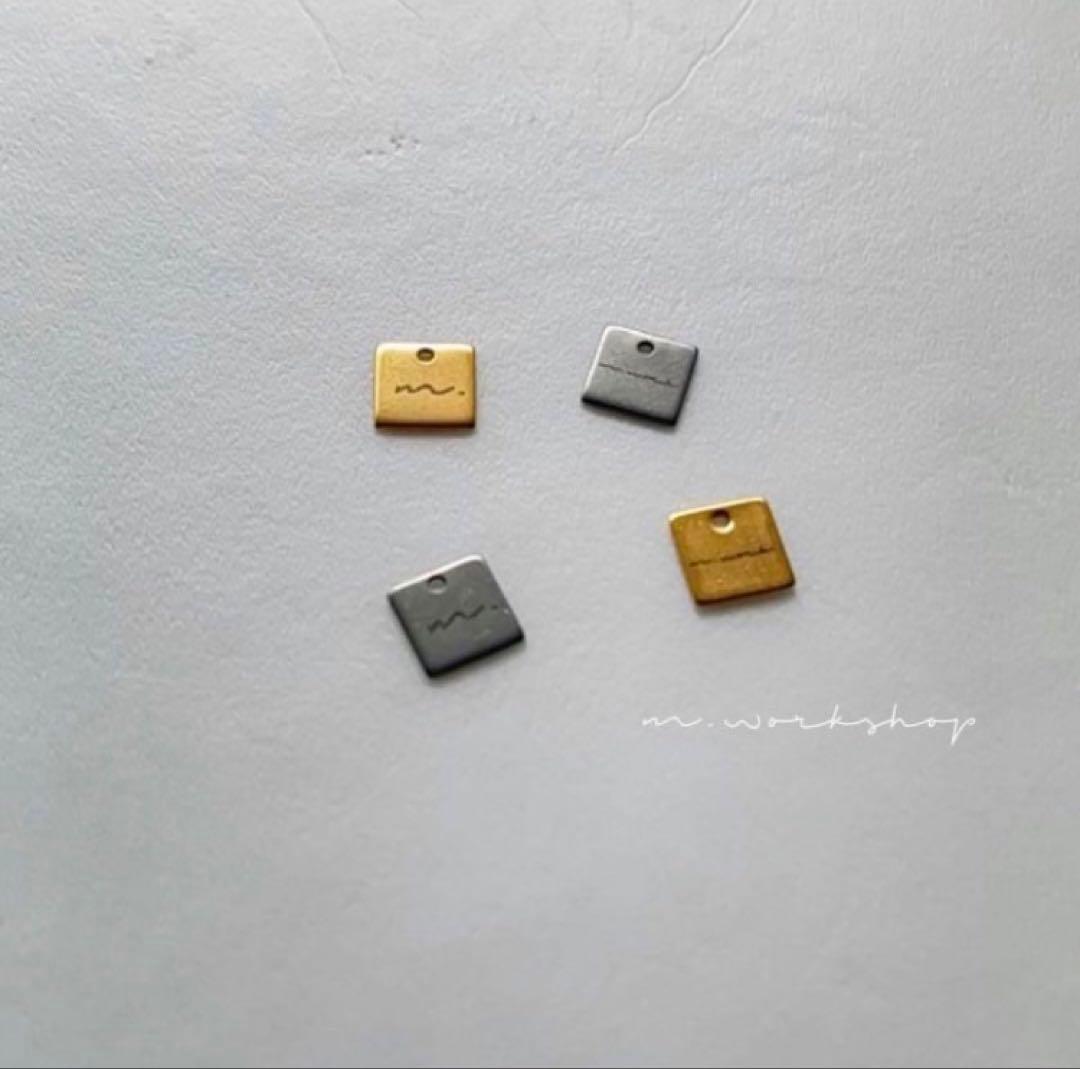 小ロットからok!20枚〜　ブランドタグ　ロゴプレート　オリジナルタグ