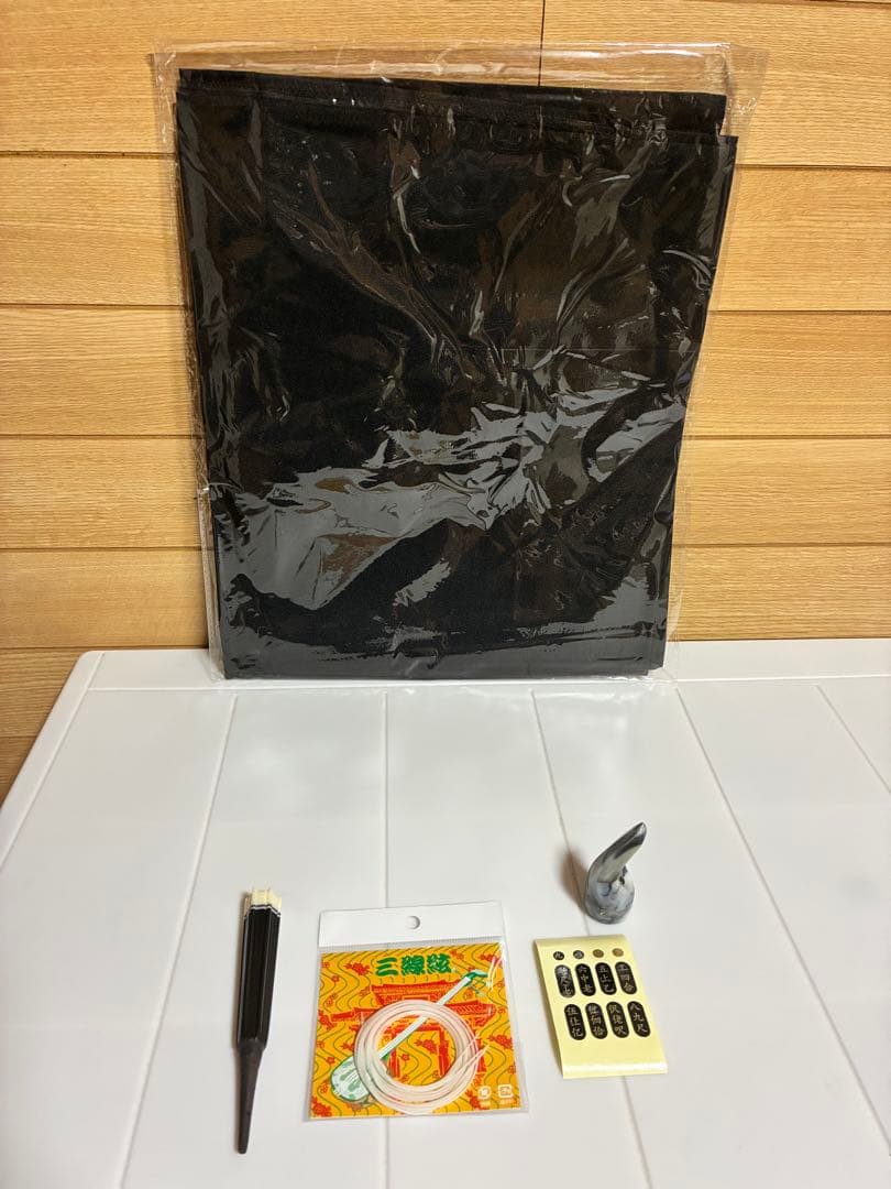 沖縄三線！上質黒木カマゴン！与那城型！本張り【一枚張り】