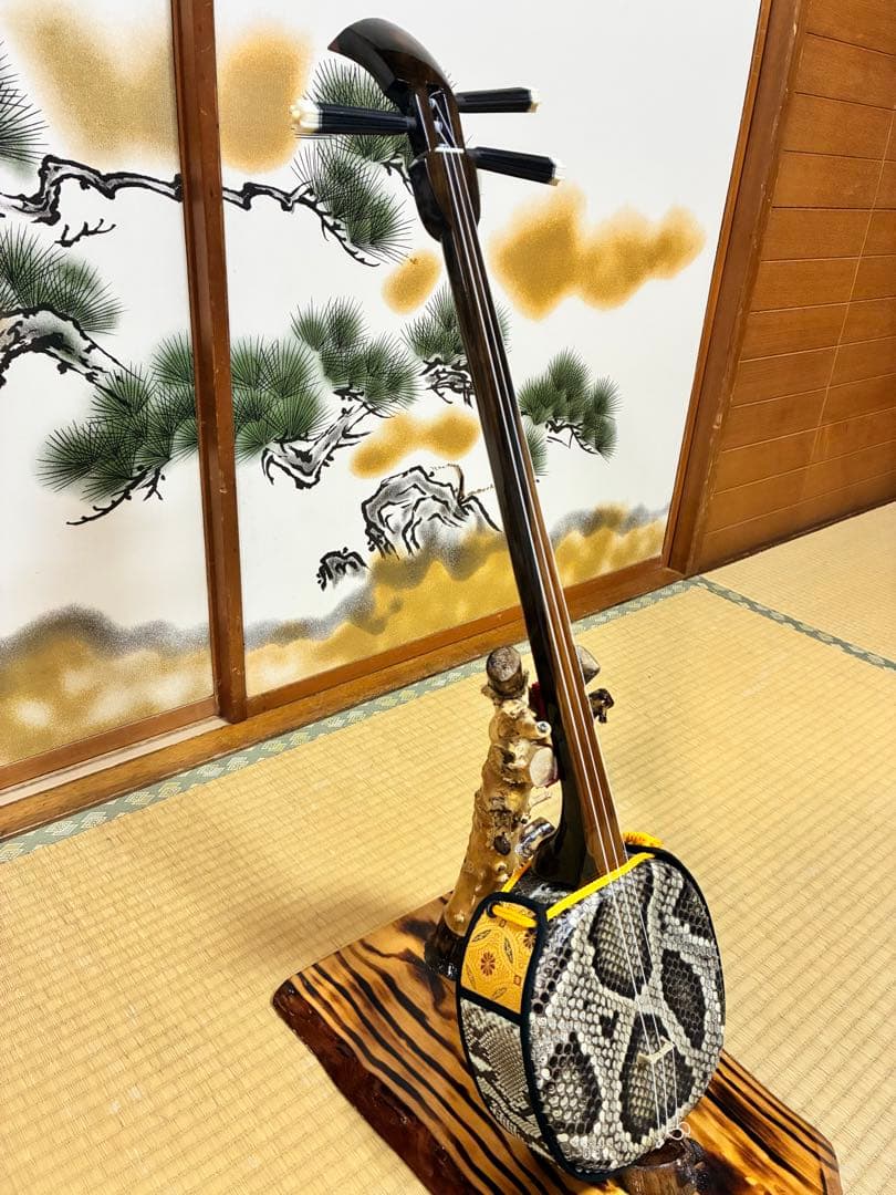 沖縄三線！上質黒木カマゴン！与那城型！本張り【一枚張り】