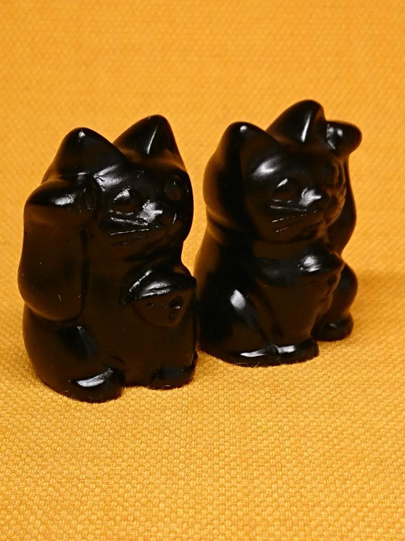 【美品】猫　黒猫　招き猫　石製　置物　インテリア　工芸品　美術品　A2921