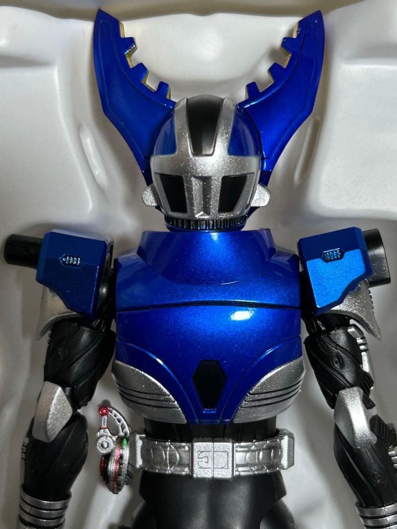 S.H.Figuarts 真骨彫製法　仮面ライダーガタック ハイパーフォーム