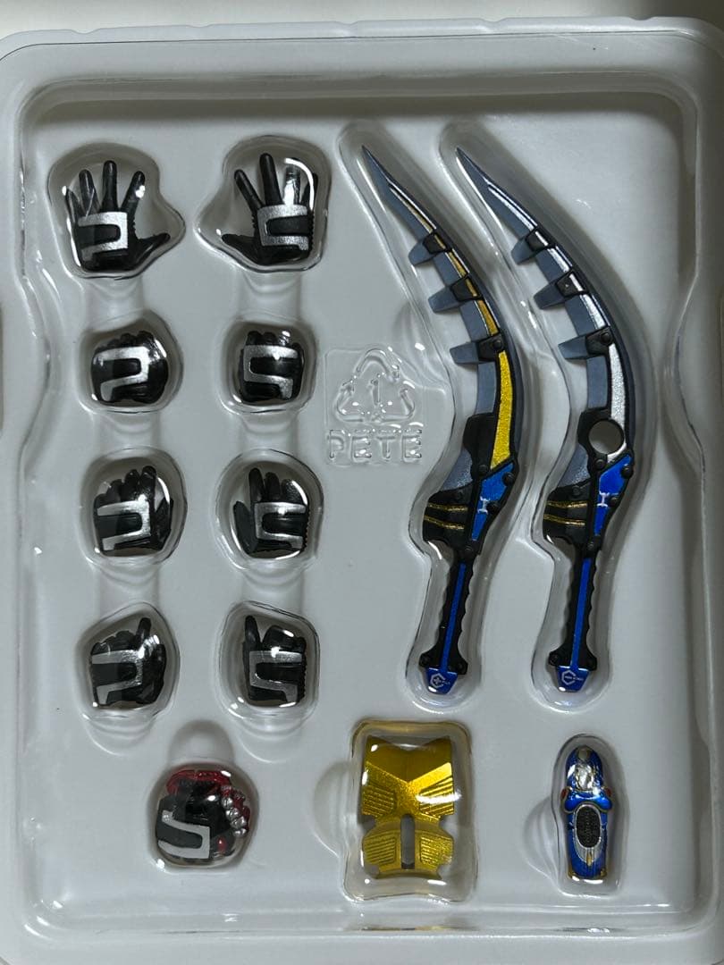 S.H.Figuarts 真骨彫製法　仮面ライダーガタック ハイパーフォーム