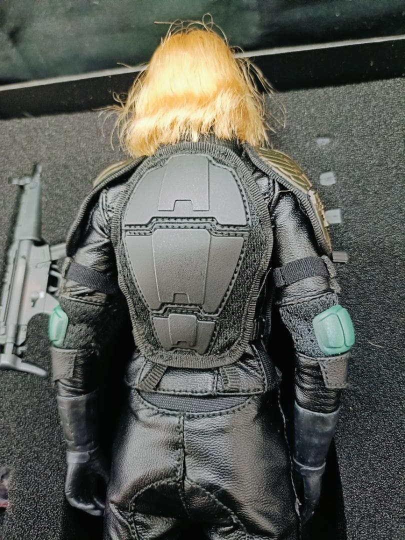 ART-FIGURES　ジャッジドレッド COP-FEMALE