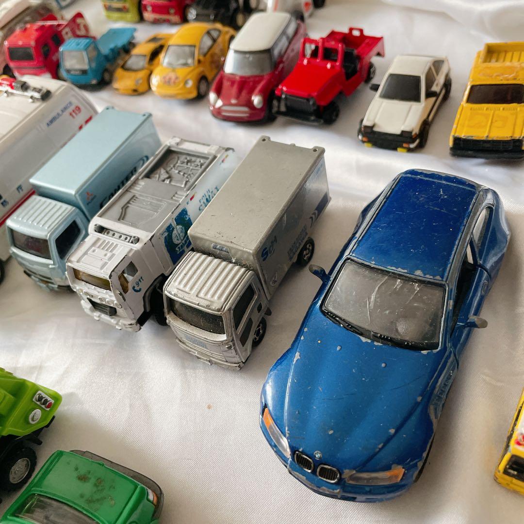 ミニカー まとめ売り トミカなど 59台 ヘリコプター1台 おもちゃ