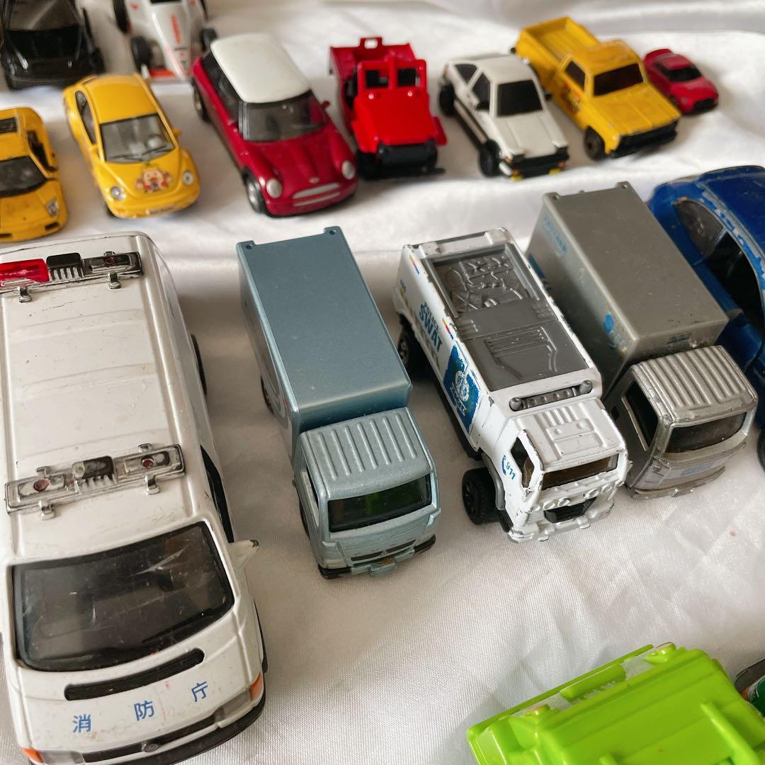 ミニカー まとめ売り トミカなど 59台 ヘリコプター1台 おもちゃ