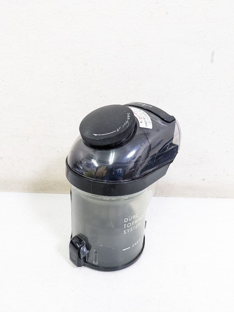 TOSHIBA 東芝 VC-J13-P サイクロン式掃除機 2014年製
