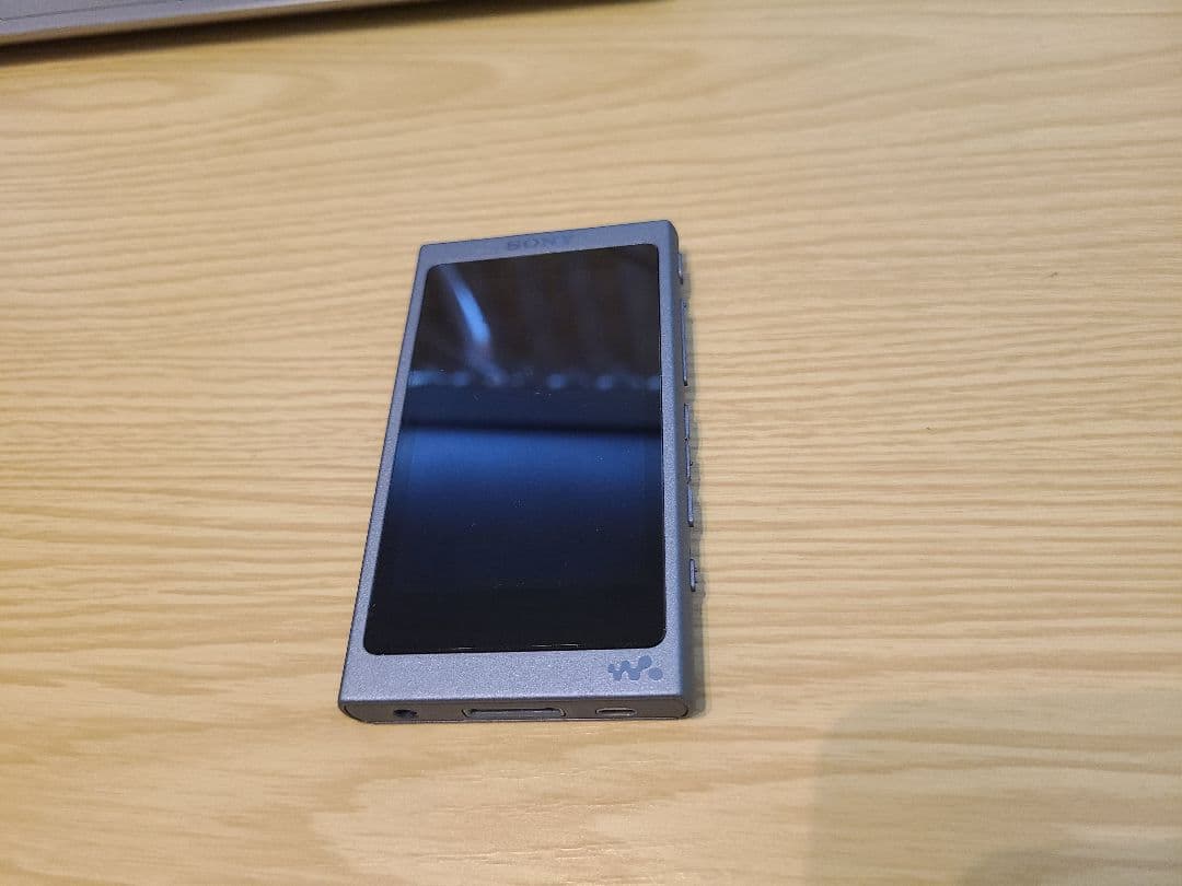 ほぼ未使用　NW-A45　16GB　ブルー　純正シリコンカバー付き　ウォークマン
