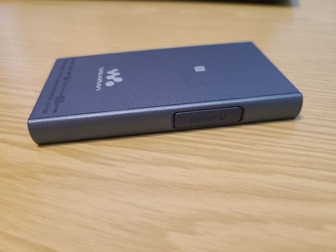 ほぼ未使用　NW-A45　16GB　ブルー　純正シリコンカバー付き　ウォークマン
