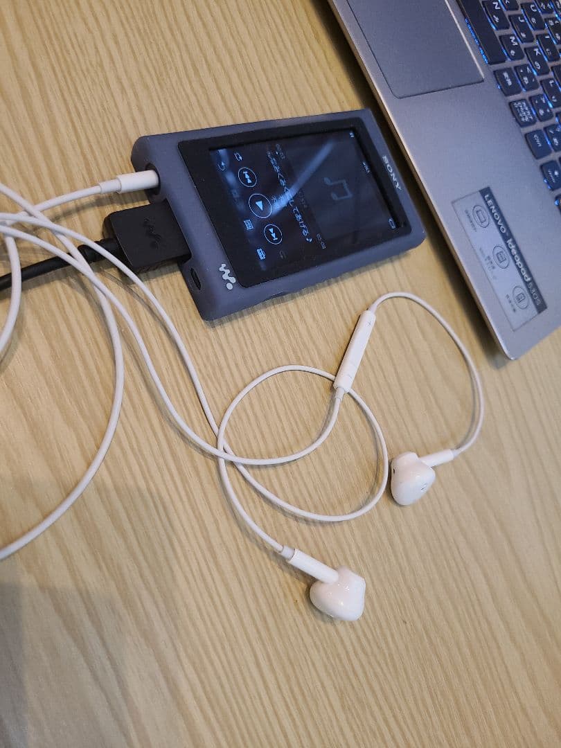 ほぼ未使用　NW-A45　16GB　ブルー　純正シリコンカバー付き　ウォークマン