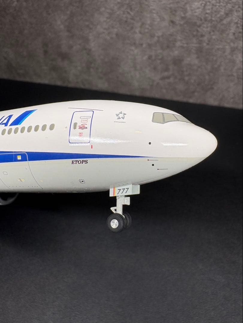 全日空商事 1/200 ANA 777-300ER NH20017