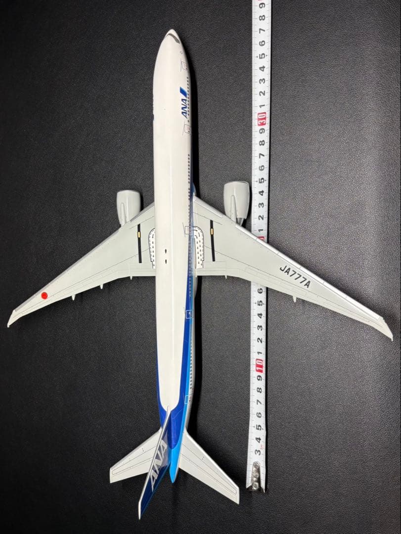 全日空商事 1/200 ANA 777-300ER NH20017