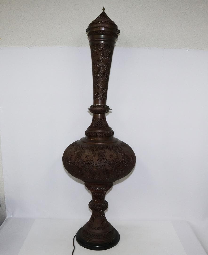 銅製 ハンドカットランプ 高さ約140cm 中東　 ペルシャ・イスラム・トルコ