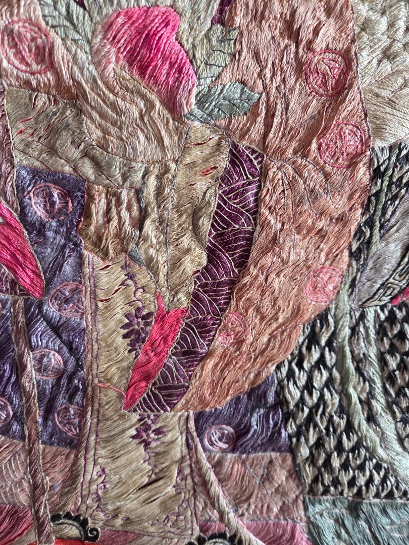 中国アンティーク　シルク(？)　刺繍 寿老（寿星）(？)　西王母(？)　壁掛け