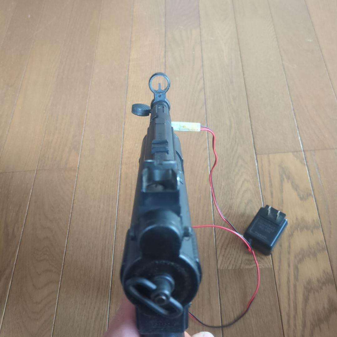 東京マルイ　エアーガン　バッテリー　mp5kクルツ　電動