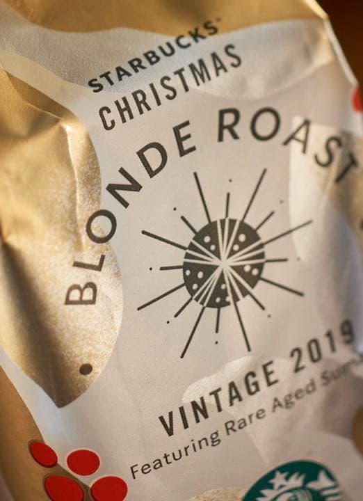 スターバックス ホリデー2019 ビッグレッドカップ＆ブランケット