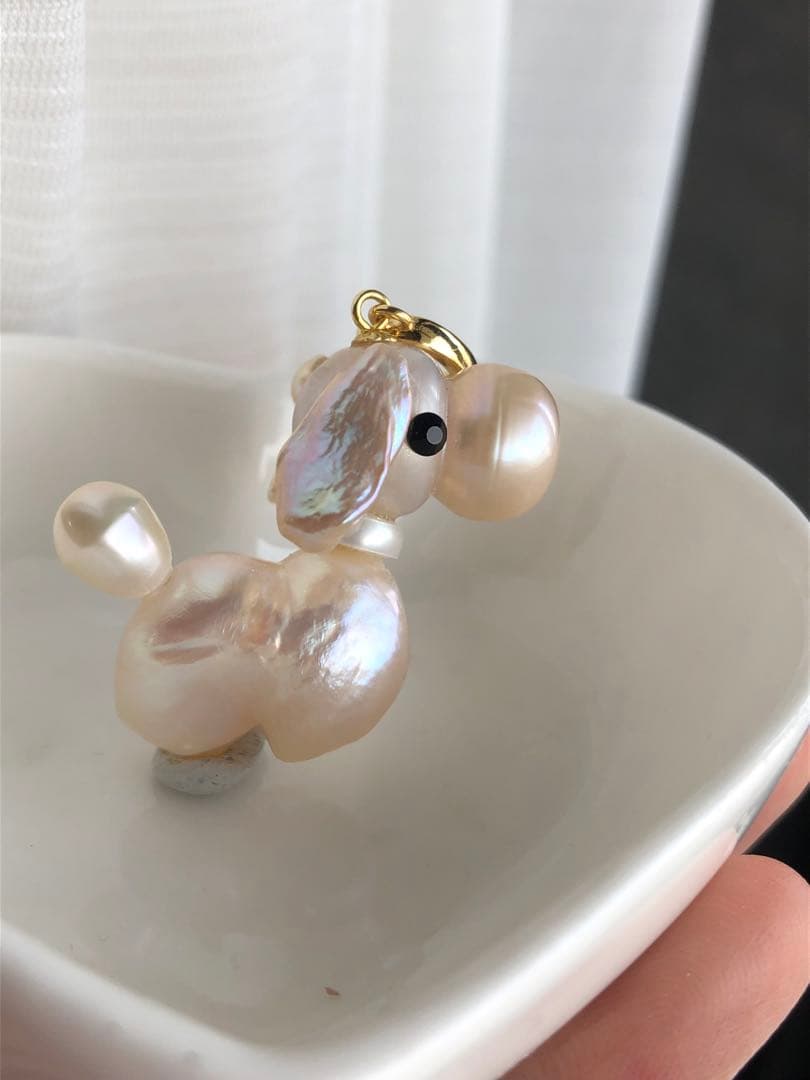 オリジナルデザイン　淡水バロックパールイヌちゃん　ネックレスペンダントトップ