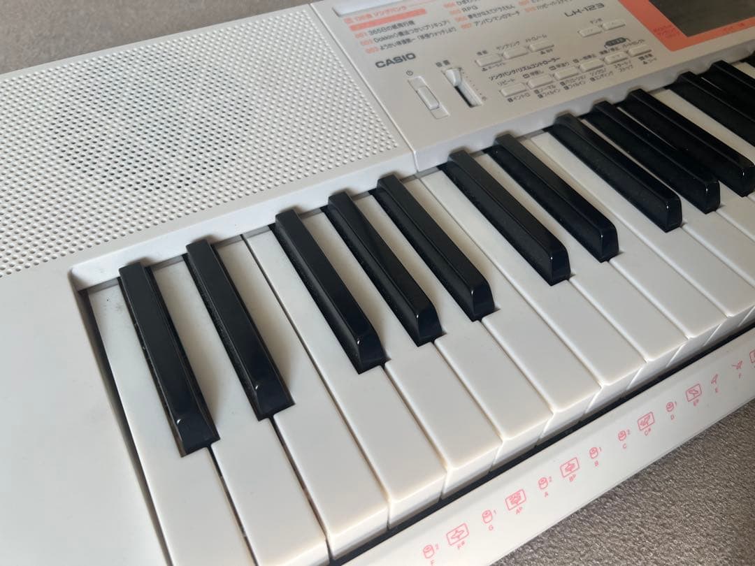 【極美品】CASIO LK-123キーボード 61鍵✨