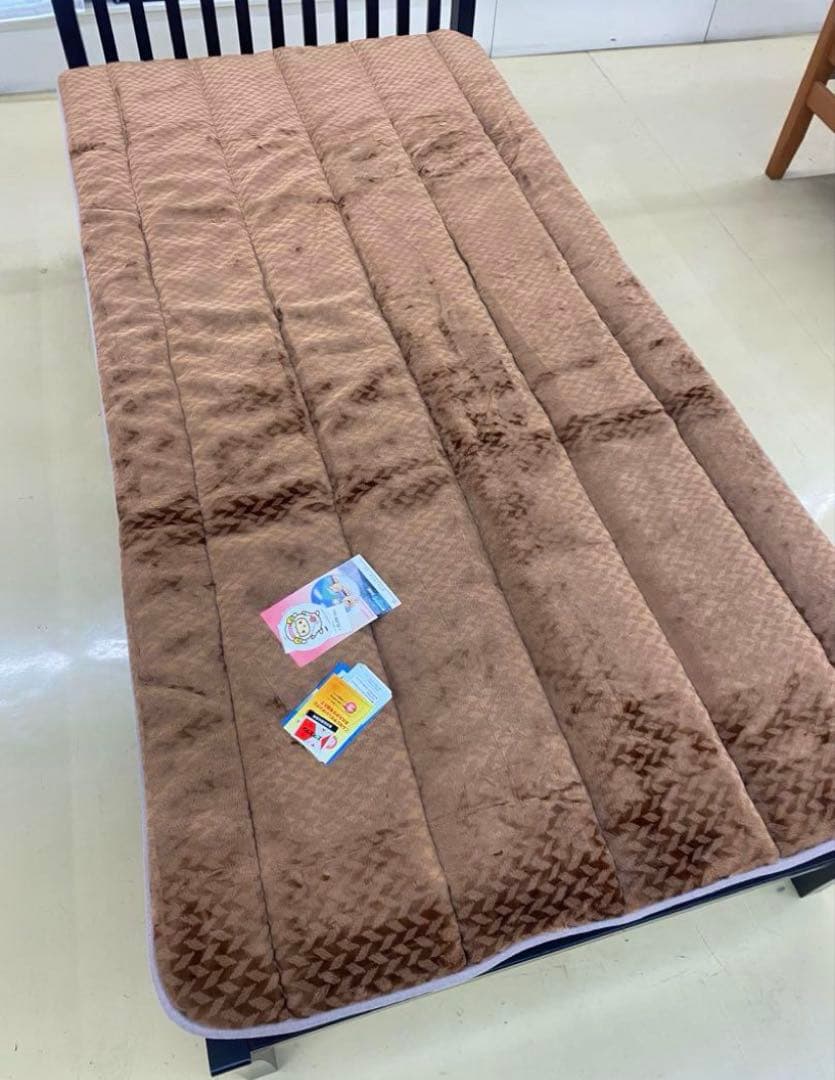 温泉毛布　敷きパッド・遠赤外線効果でポカポカ・静電気抑える・泉大津製・シングル