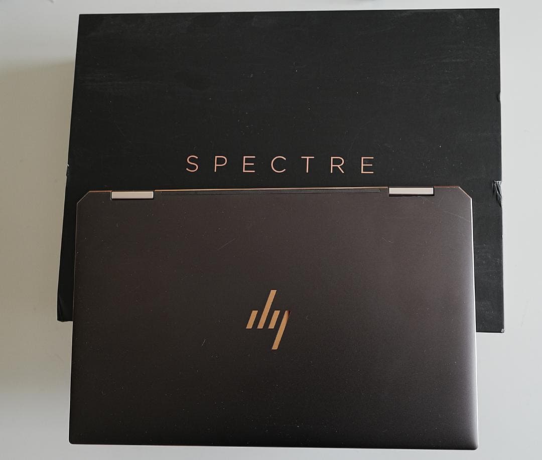 軽量薄型HP Spectre x360 13.3インチ core i7 16GB