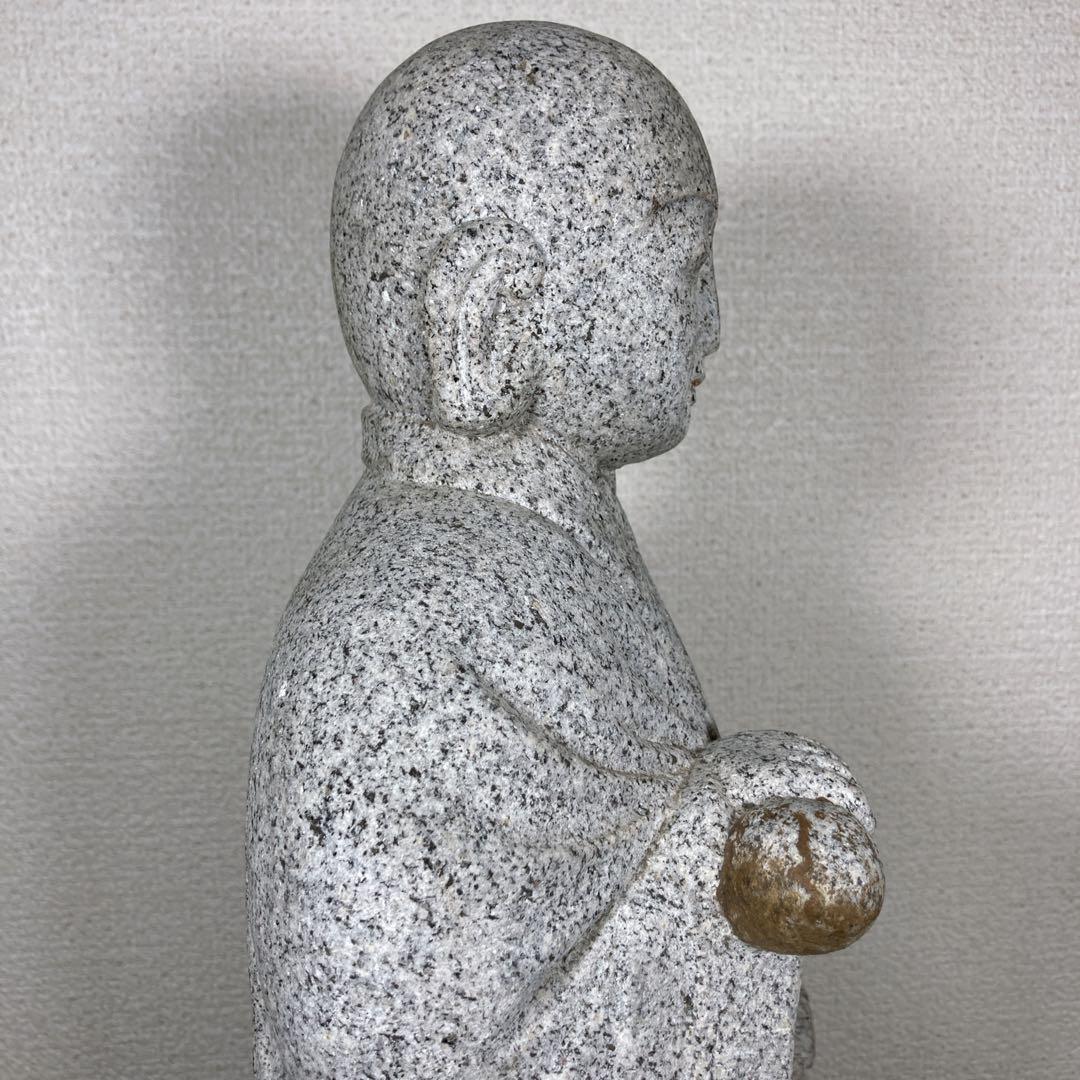 弘法大師　空海　坐像　御影石　石像　彫刻　石仏　野仏　仏像　真言宗