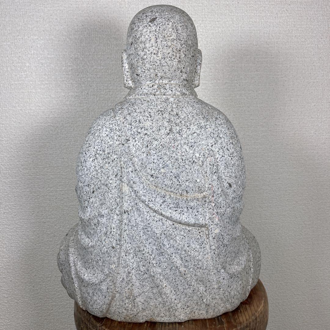 弘法大師　空海　坐像　御影石　石像　彫刻　石仏　野仏　仏像　真言宗