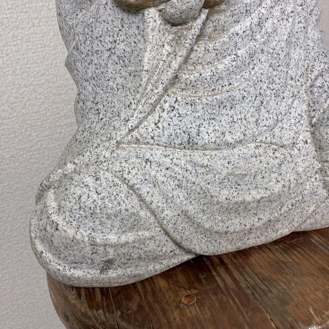 弘法大師　空海　坐像　御影石　石像　彫刻　石仏　野仏　仏像　真言宗