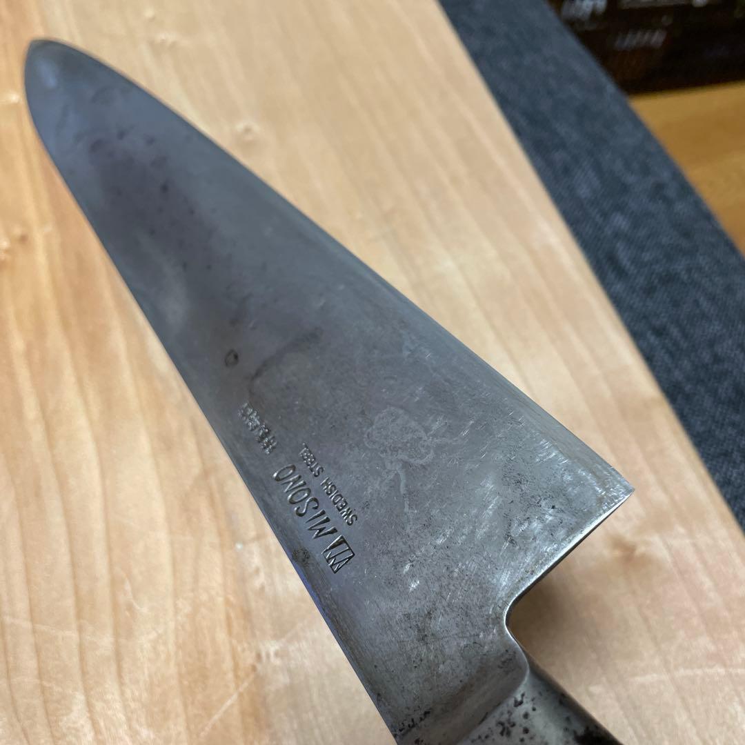 m*e様 ミソノ　スウェーデン鋼　牛刀330