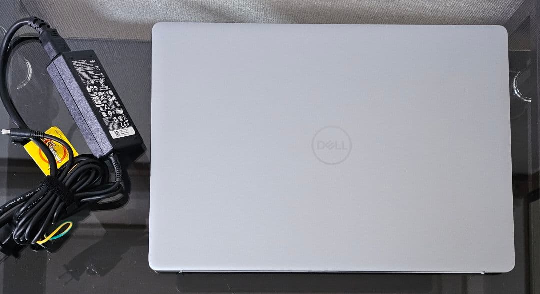 2024年モデル DELL Inspiron 16 1TB 未使用に近い