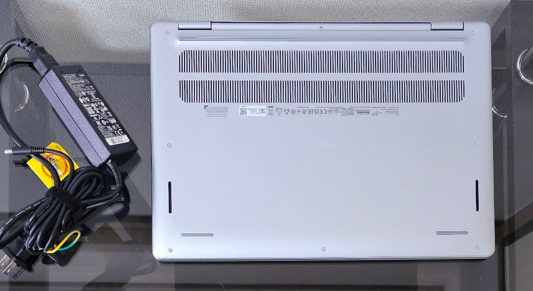 2024年モデル DELL Inspiron 16 1TB 未使用に近い