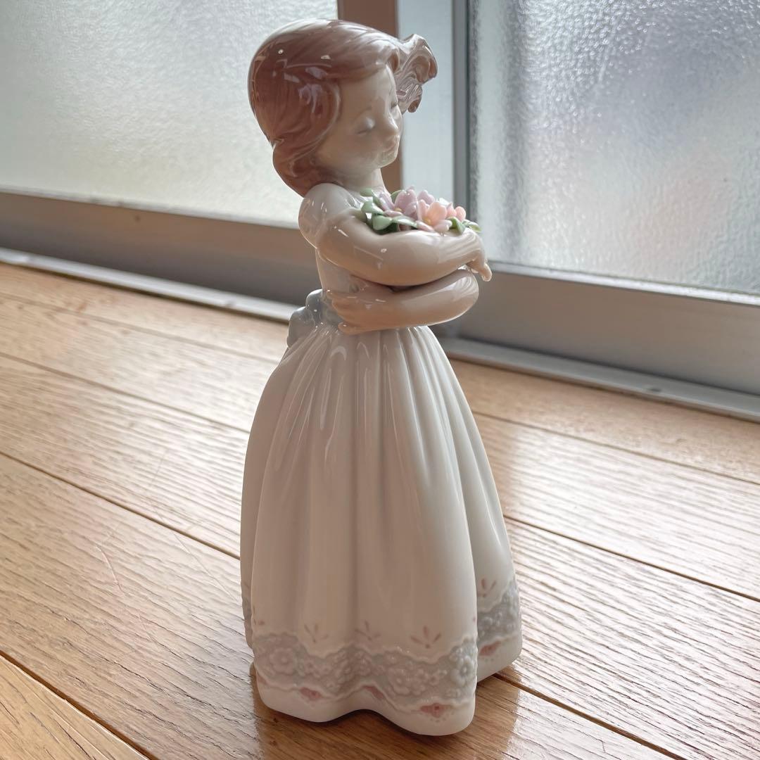 LLADRO Utopia さわやかな風 陶器