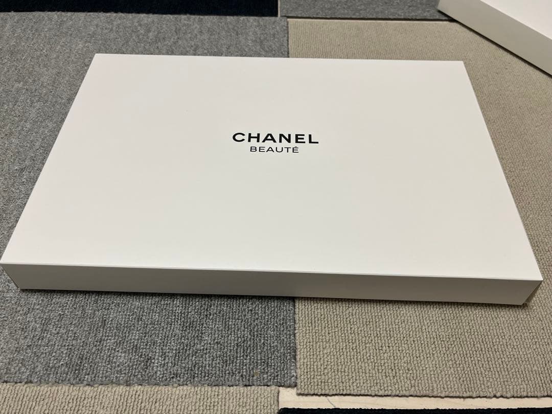 CHANEL ノベルティ　キルティング　パソコンケース　値下げ可