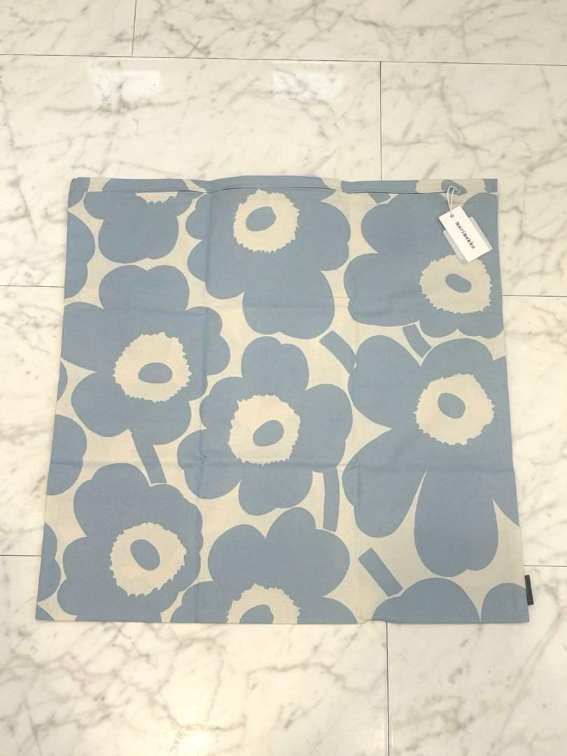 マリメッコ　ピエニ　ウニッコ　ライトブルー　クッションカバー　新品未使用