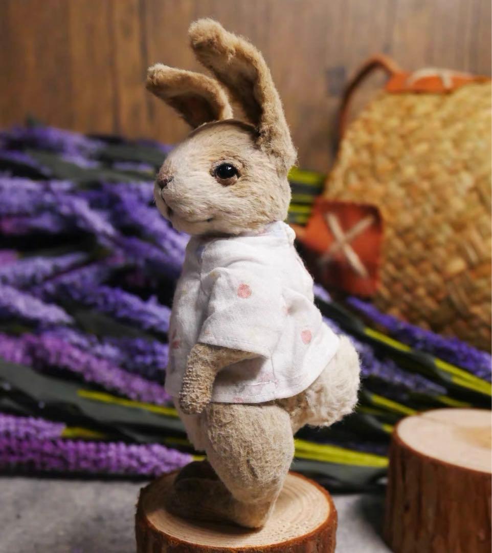 美しい立ち耳ちゃん リス うさぎ 海外作家様 ハンドメイド アーティストベア