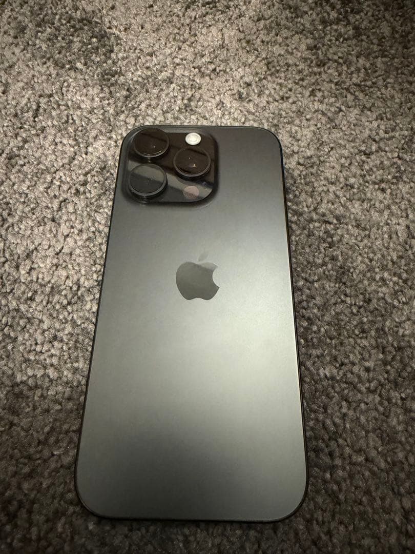 極美品 Apple iPhone 16 Pro 本体 海外SIMフリー