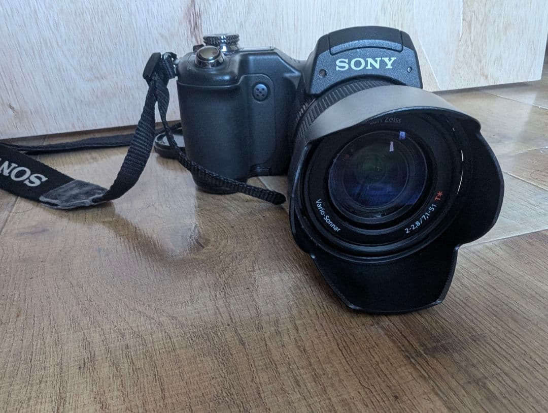 デジタルカメラ Sony Cyber-shot DSC-F828
