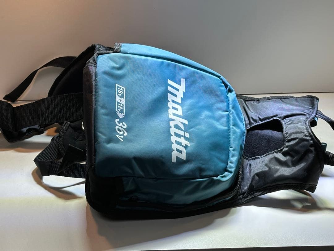 Makita 電動剪定バサミ バッテリー付き　新品より一回のみ使用