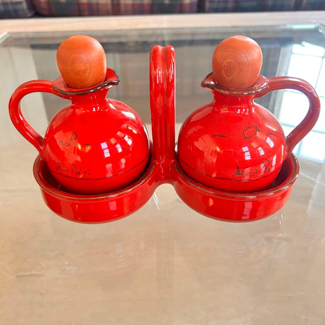 新品　Mamma Ro Italy Red 赤い陶器の調味料ボット 2個セット