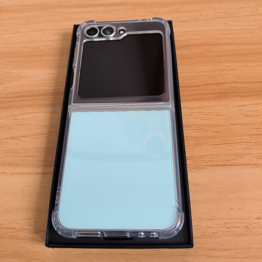 Galaxy Z Flip6 256GB ミント 海外モデル 美品 ケース付き