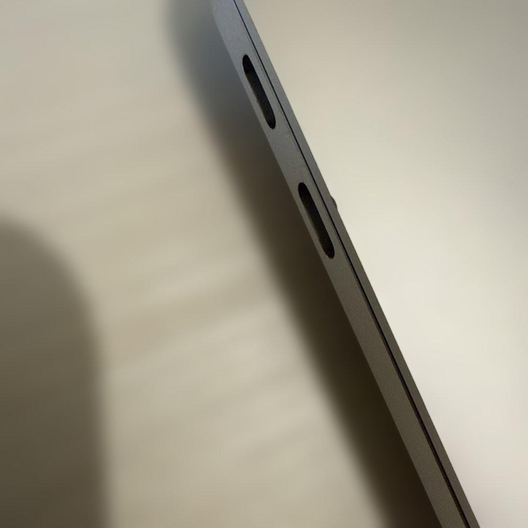 Apple MacBook Air (M1, 2020) 美品 8G/256GB