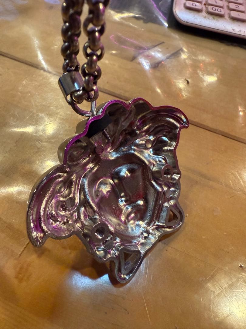 メデューサヘッドエンブレム 金・銀・黒　各カラー1個